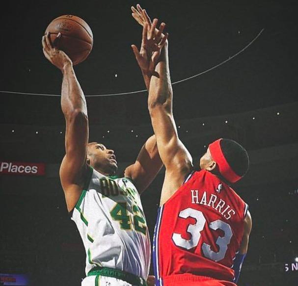  塔图姆绝杀三分绿军逆转76人  